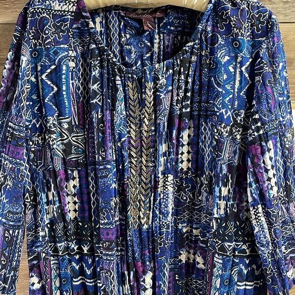 Gloria Vanderbilt Ladies Dress Top, Size Small, Blue,White,Purple Colors, Beaded - Picture 3 of 9